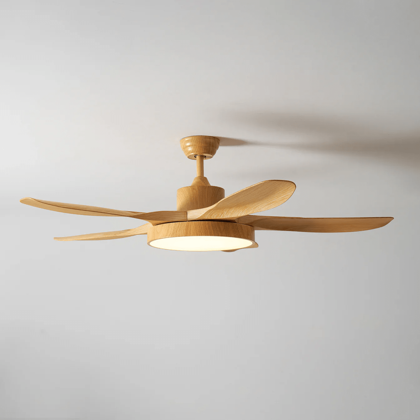Ventilateur de plafond avec lumière StillWind