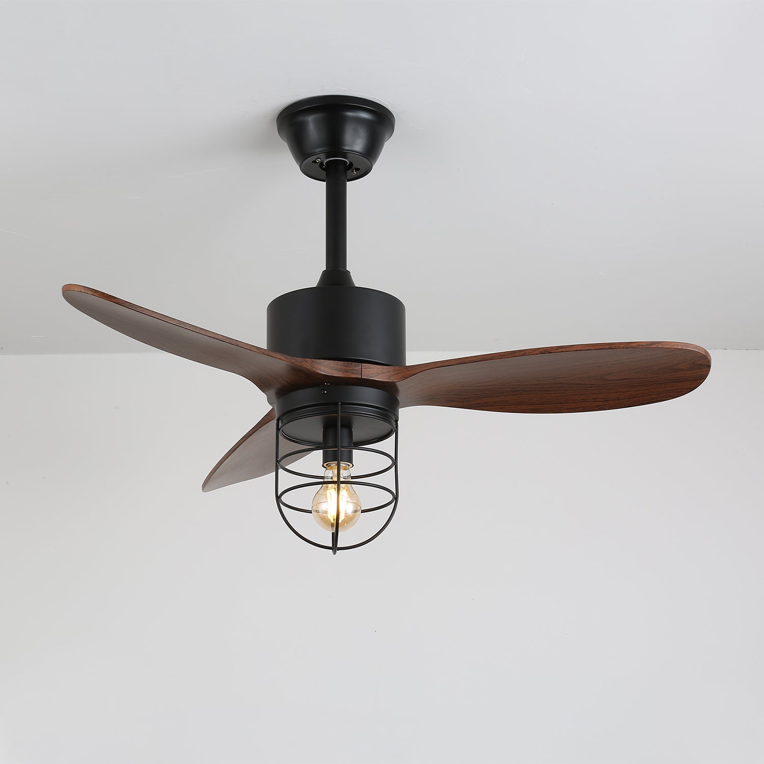 Ventilateur de plafond industriel en bois avec lumière Brisora