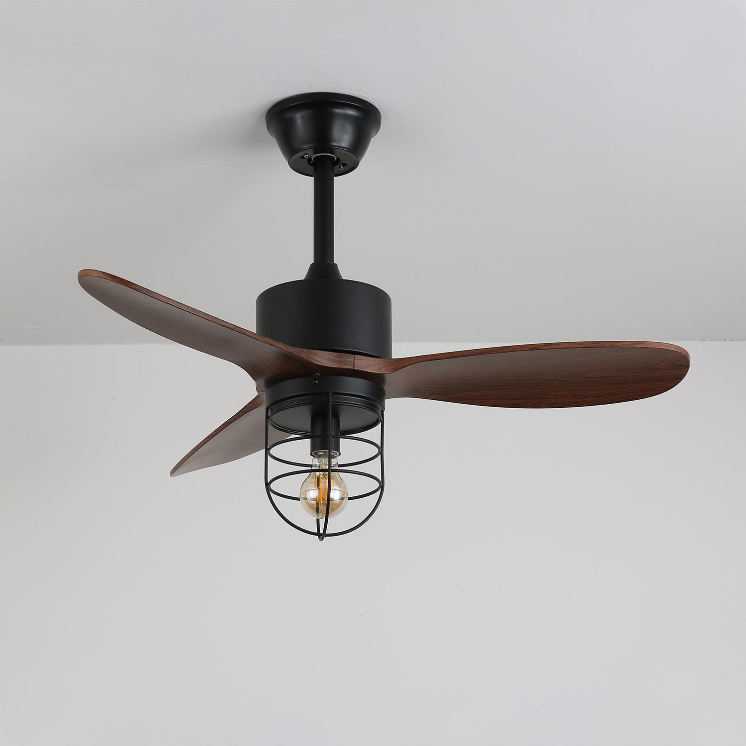 Ventilateur de plafond industriel en bois avec lumière Brisora