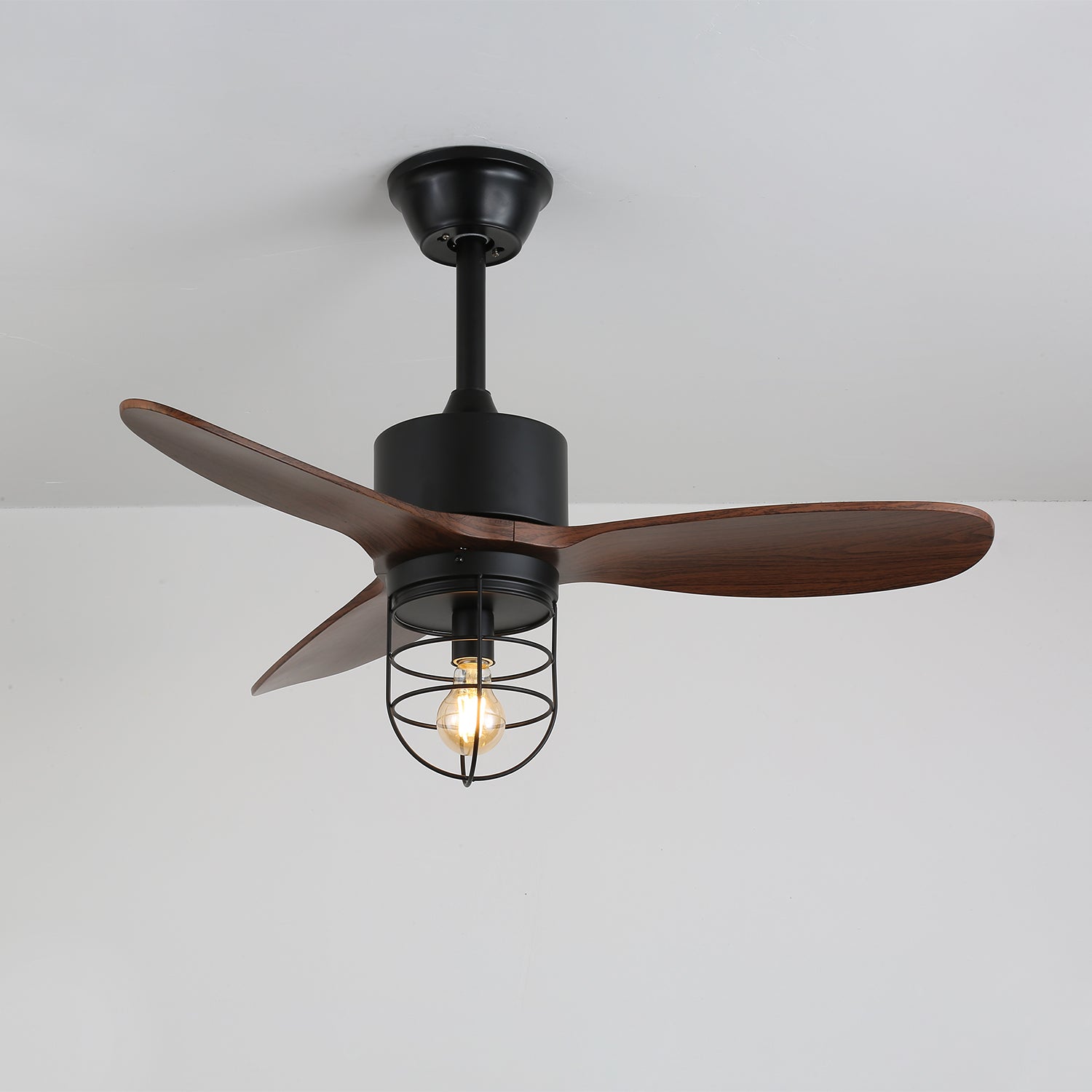 Ventilateur de plafond industriel en bois avec lumière Brisora