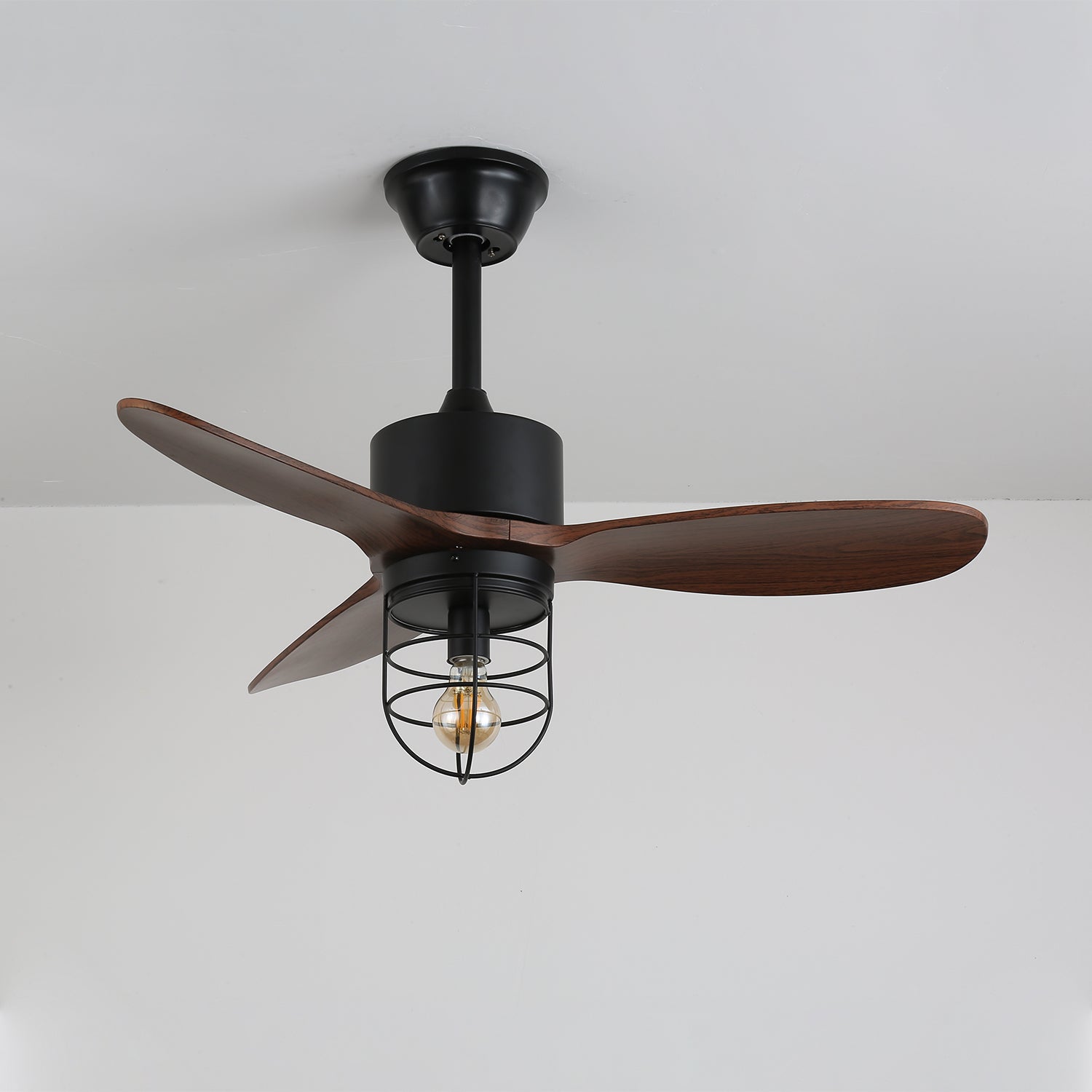 Ventilateur de plafond industriel en bois avec lumière Brisora