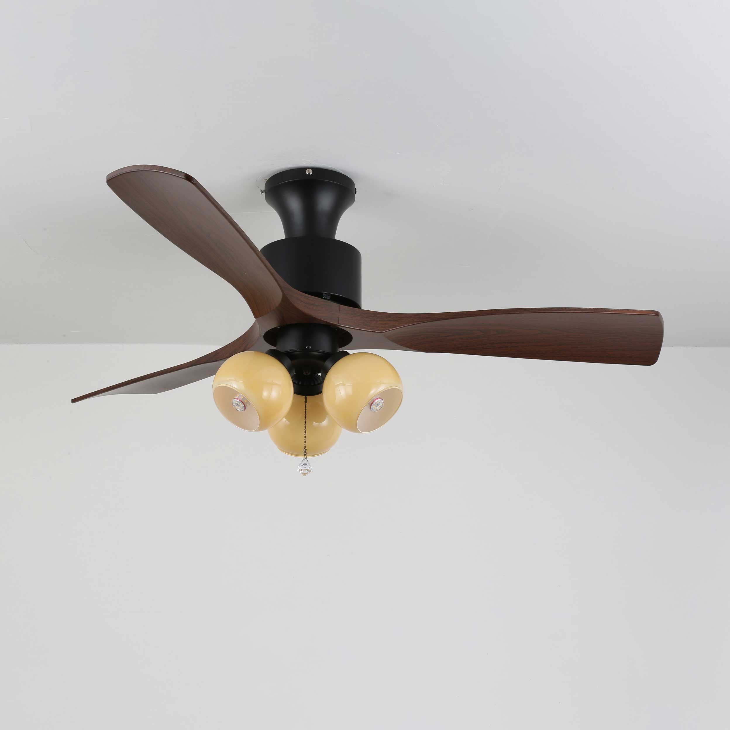 Plafonnier ventilateur Gwen en verre vintage