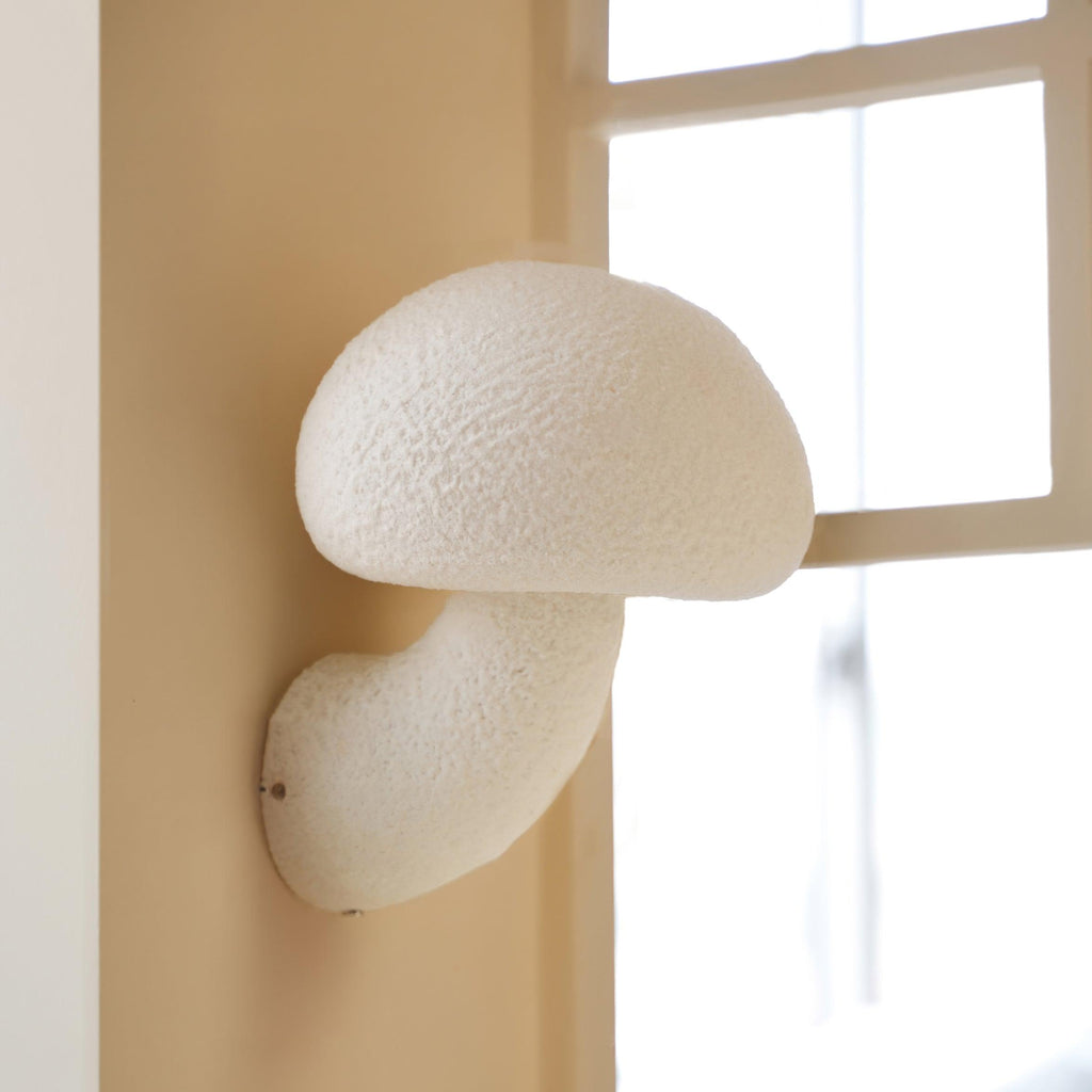 Orshaisra Premium Nordic Art Plug-in Resin Wall Lamp