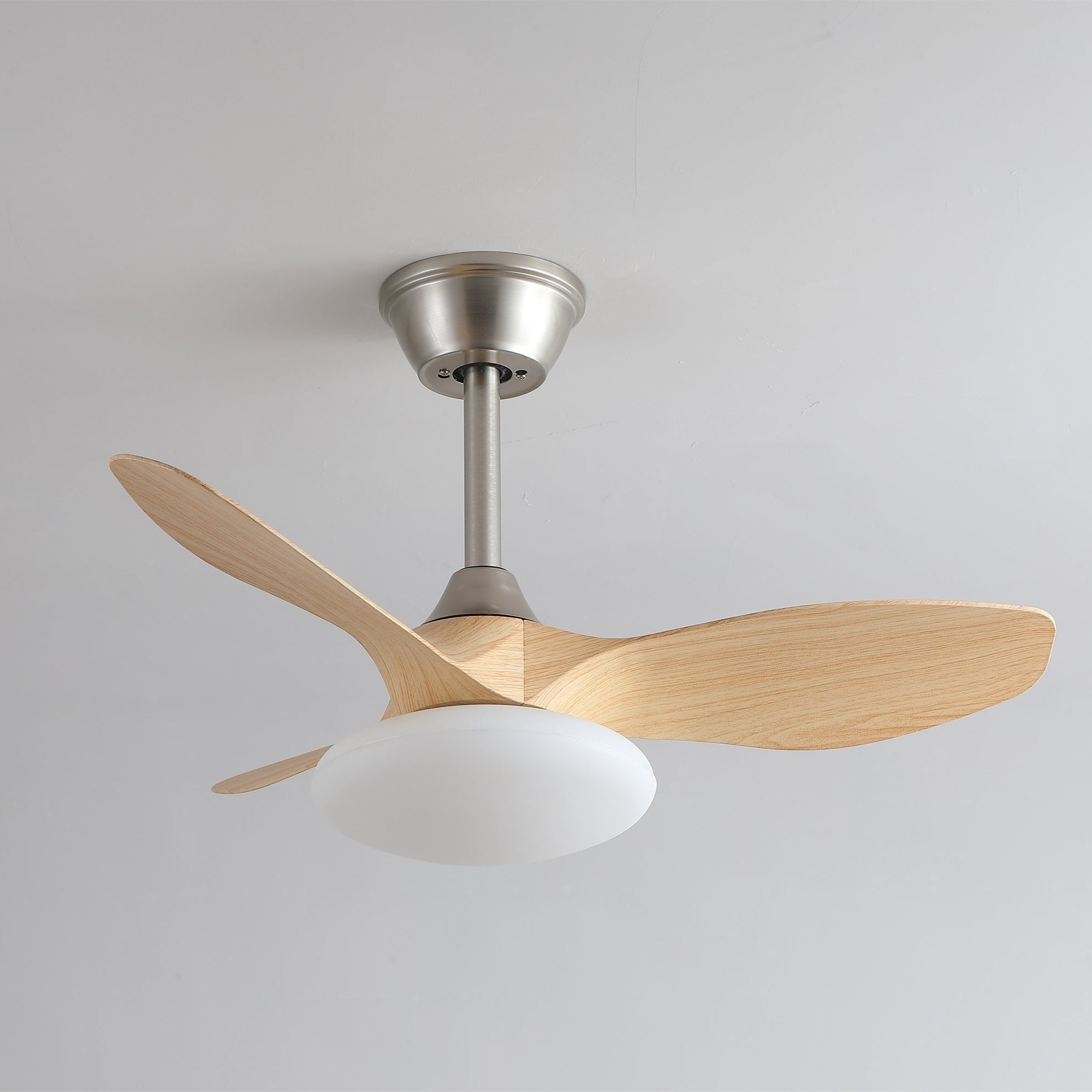 Ventilateur de plafond lumineux Sylvara