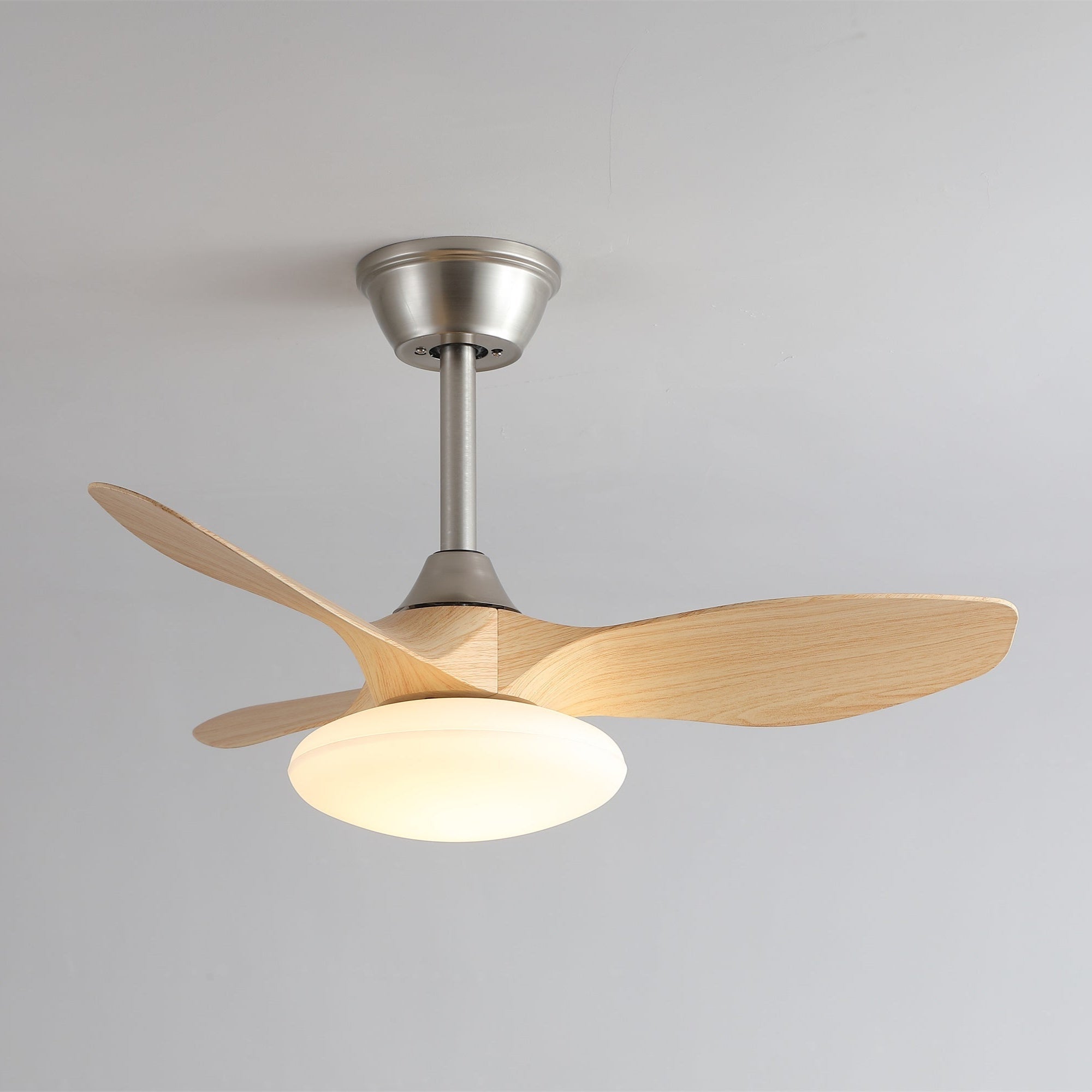 Ventilateur de plafond lumineux Sylvara