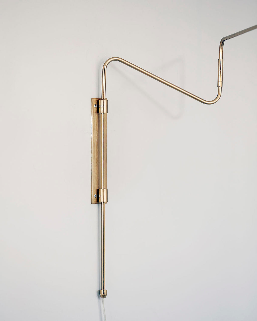 Elsoreth Modern Minimalist Swing Wall Lamp