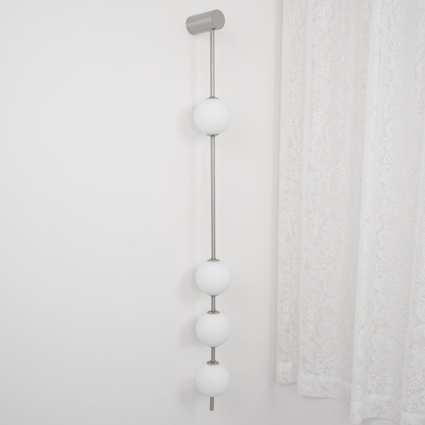 Lustra Applique Murale Sphères Verticales Laiton