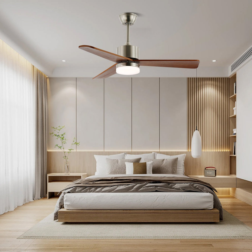Ventilateur de plafond lumineux Ventio minimaliste argenté et bois